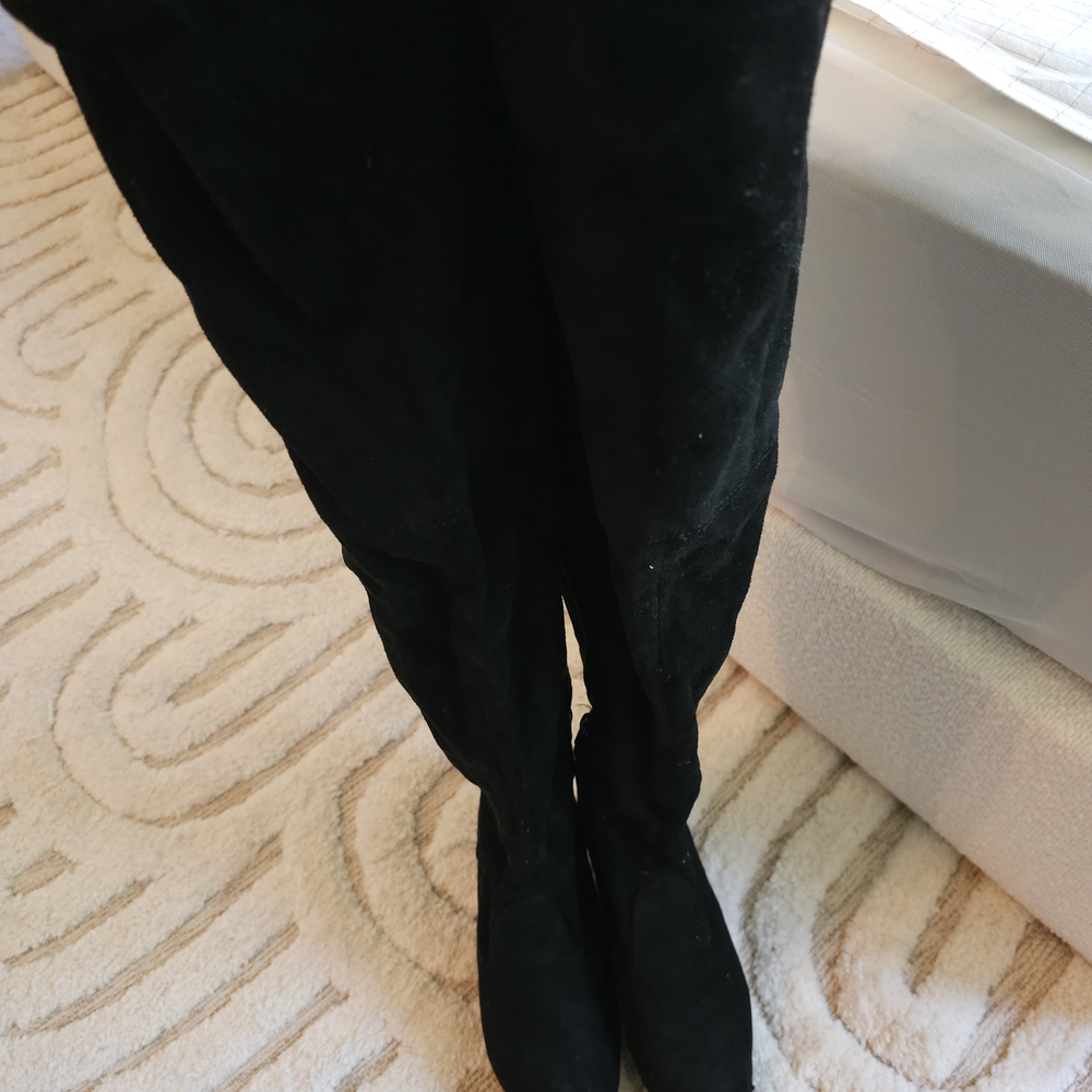 Elegant Black Women's Boots